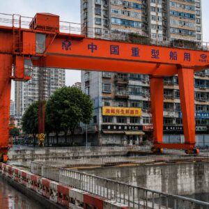 MG gantry crane for metro construction dumping muck into disposal trucks
